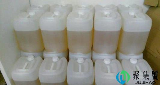 点胶粘在墙上怎么清理