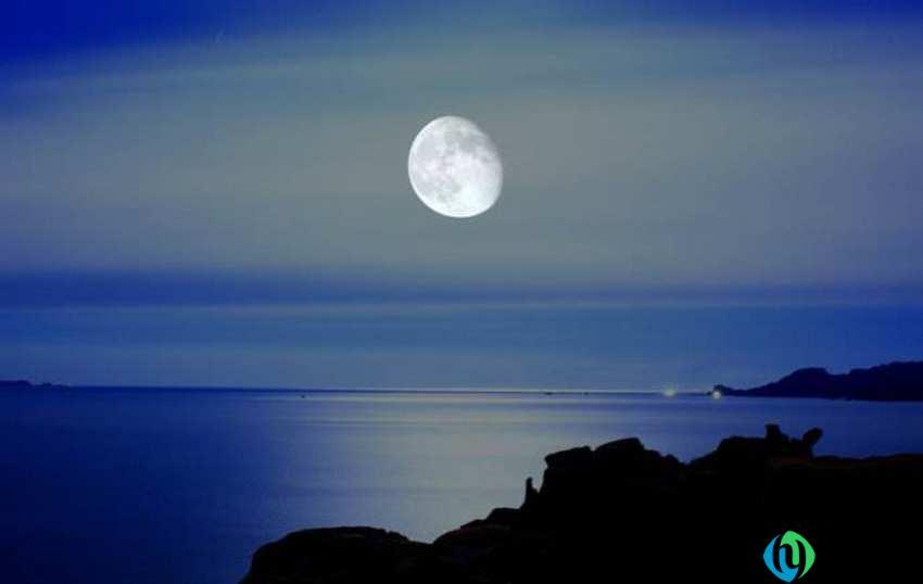 日和月合在一起表示的意思