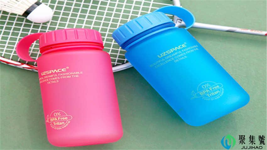 tritan水杯能用开水吗