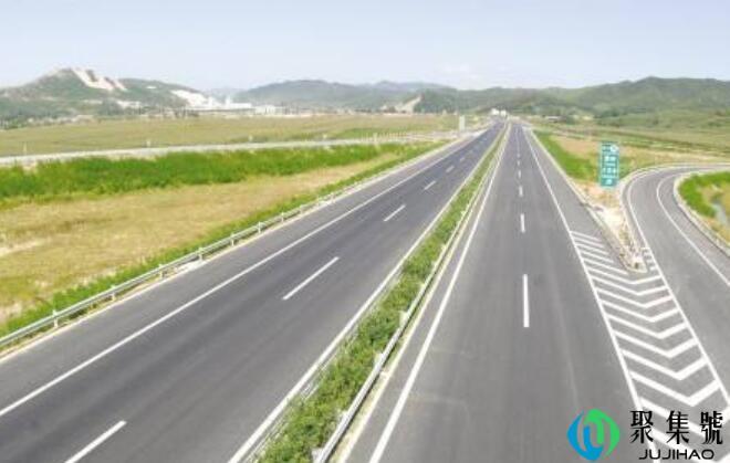 四车道怎么分道的