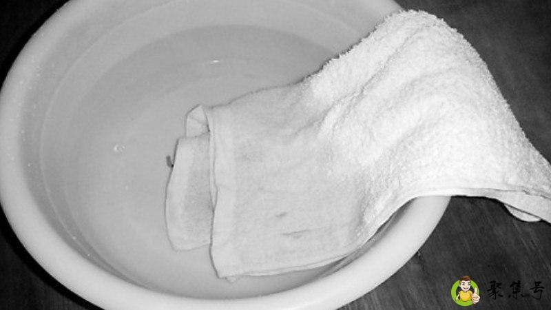 发烧用热毛巾敷还是冷毛巾敷额头