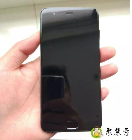 手机膜贴完有白边咋办