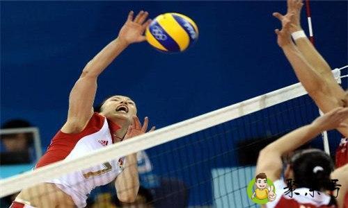 排球踩中线是否犯规