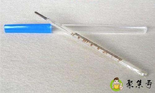 温度计的水银在哪里