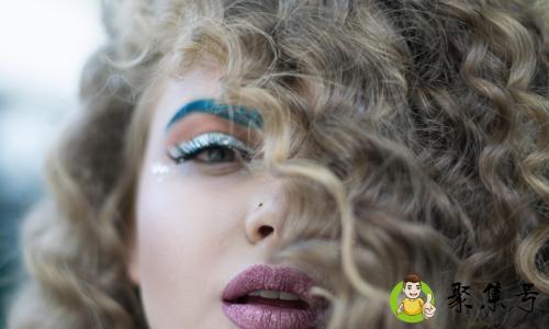 桀骜不驯的女人特点