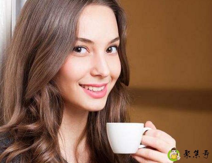 女人回复微笑什么意思