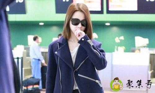 女性穿藏青色很老气吗