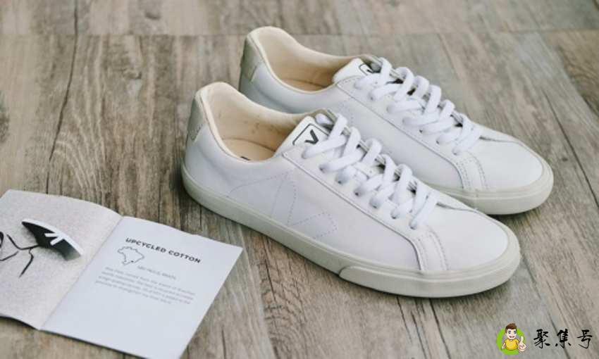 小白鞋有裂纹怎么处理