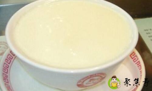 撞奶是什么意思