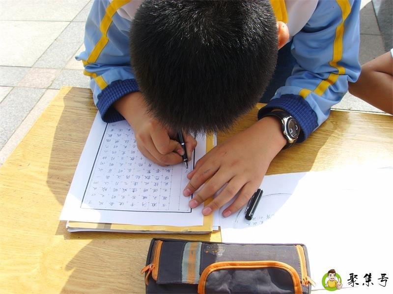 孩子拿笔姿势不对怎么办