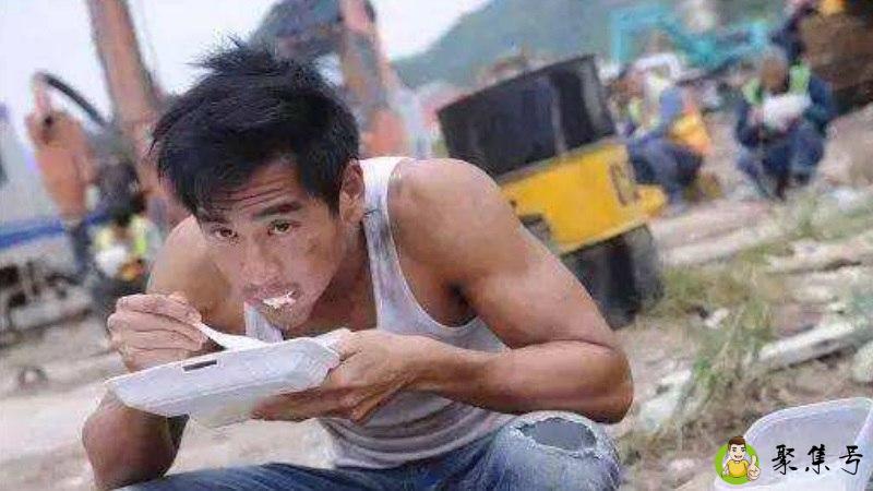 狼吞虎咽的反义词