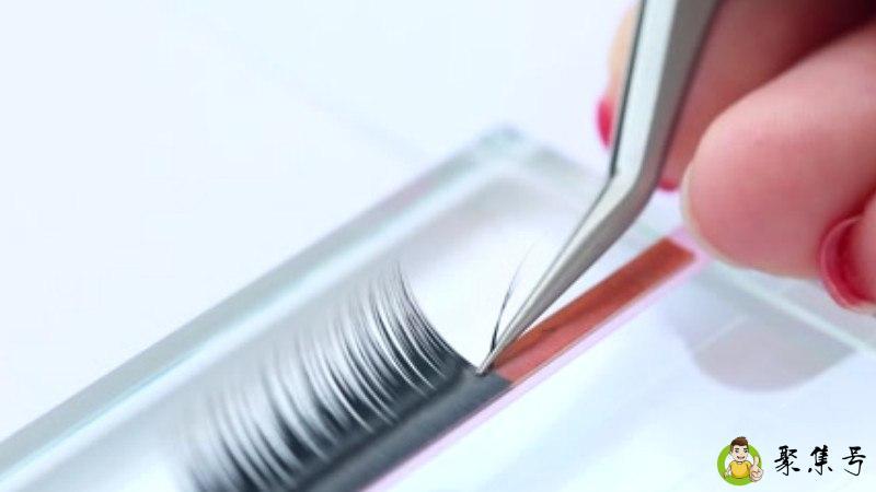 接睫毛带妆好吗