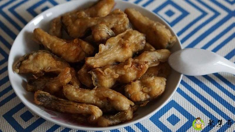 怎么炸鱼不粘锅不掉皮
