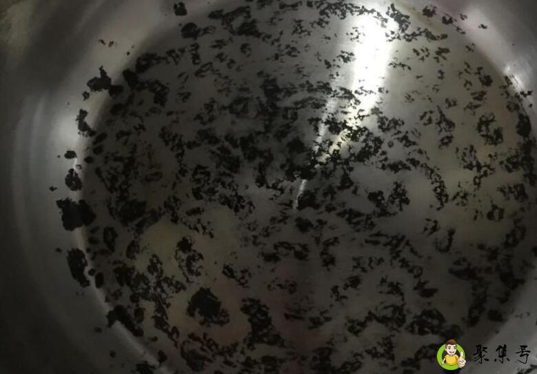 详细阅读:黑锅底清洗的小妙招 黑锅底清洗的小妙招