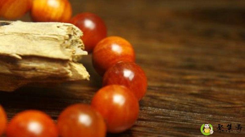 血龙木有松香味吗