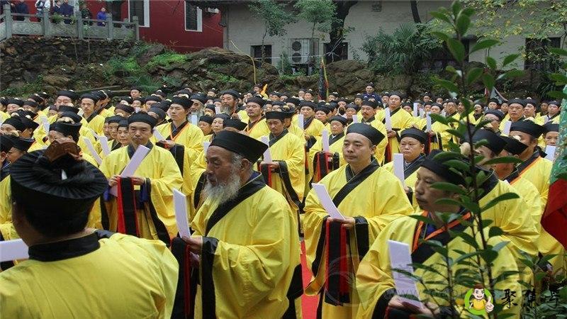 拜请和敬请的区别