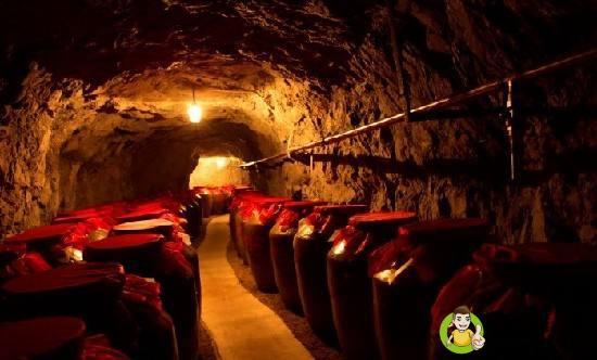 农村地下藏酒方法