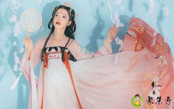 汉服几米摆是什么意思