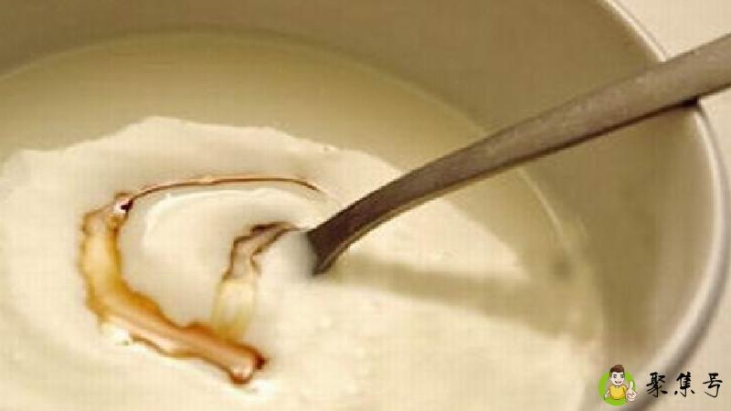 酸奶有小结块还能喝吗