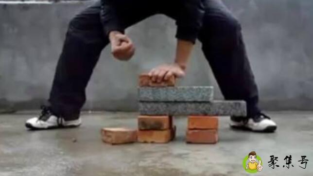 高手在民间的下一句