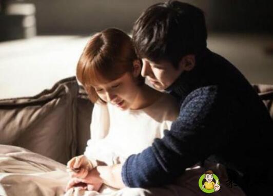 详细阅读:喜欢从背后抱人的心理 喜欢从背后抱人的心理