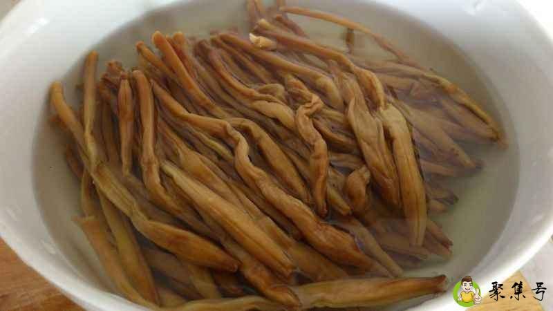 干黄花菜用不用焯水