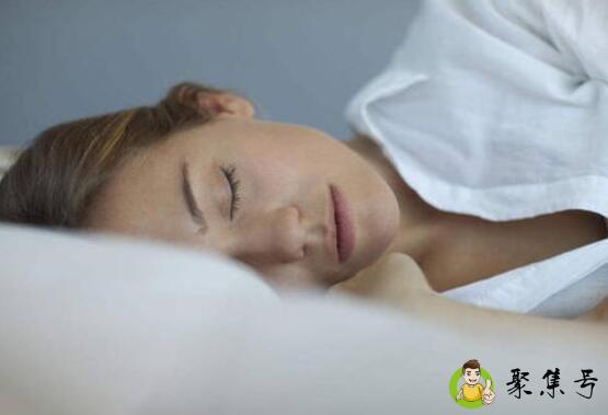 人睡多少个小时才正常