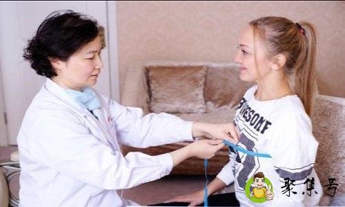 详细阅读:胸围是指上胸围还是下 胸围是指上胸围还是下