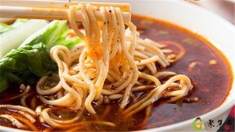 详细阅读:面条开水下锅还是热水 面条开水下锅还是热水