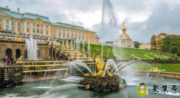 被凡尔赛是什么意思