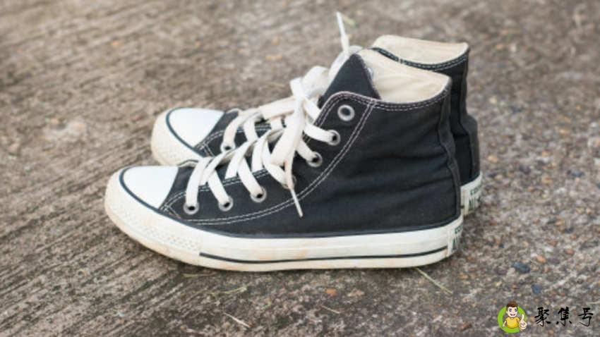 详细阅读:帆布鞋小了挤脚怎么办 帆布鞋小了挤脚怎么办