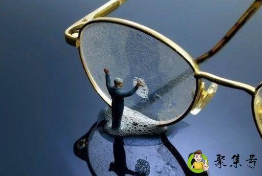 详细阅读:眼镜多久清洗一次 眼镜多久清洗一次