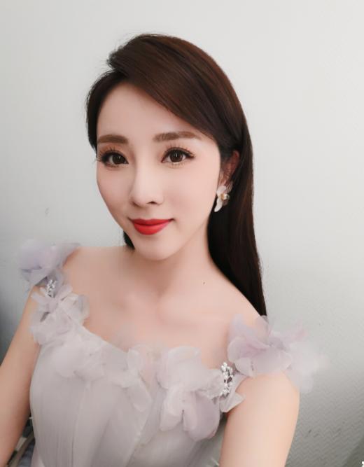 李思思的老公是谁？李思思与老公高调秀恩爱！